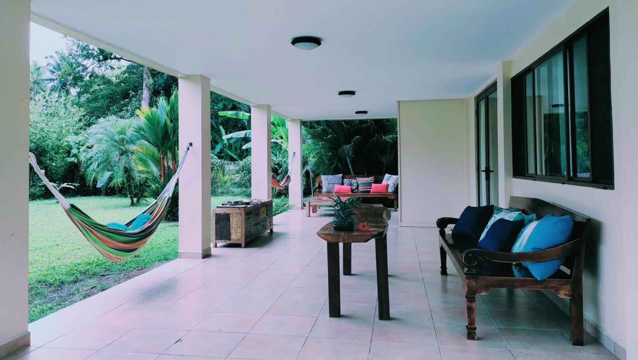 Sol Y Sombra Bed & Breakfast Bocas Town Dış mekan fotoğraf