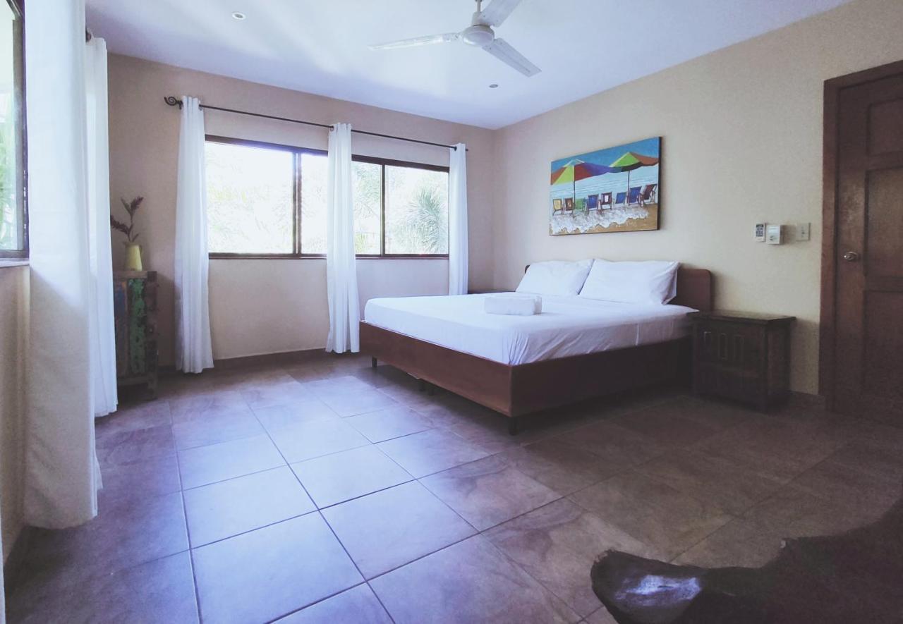 Sol Y Sombra Bed & Breakfast Bocas Town Dış mekan fotoğraf